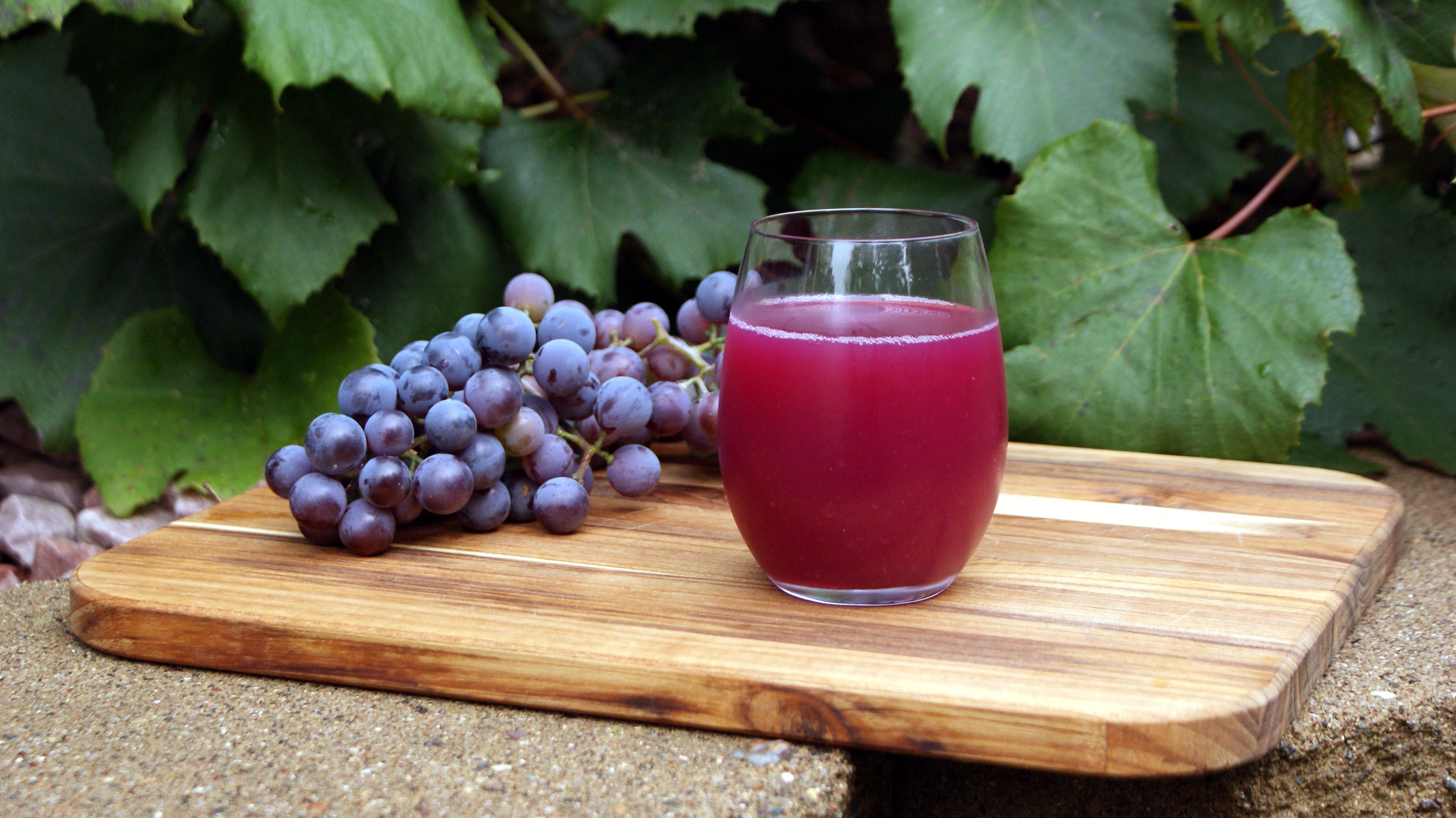 Káº¿t quáº£ hÃ¬nh áº£nh cho grape juice