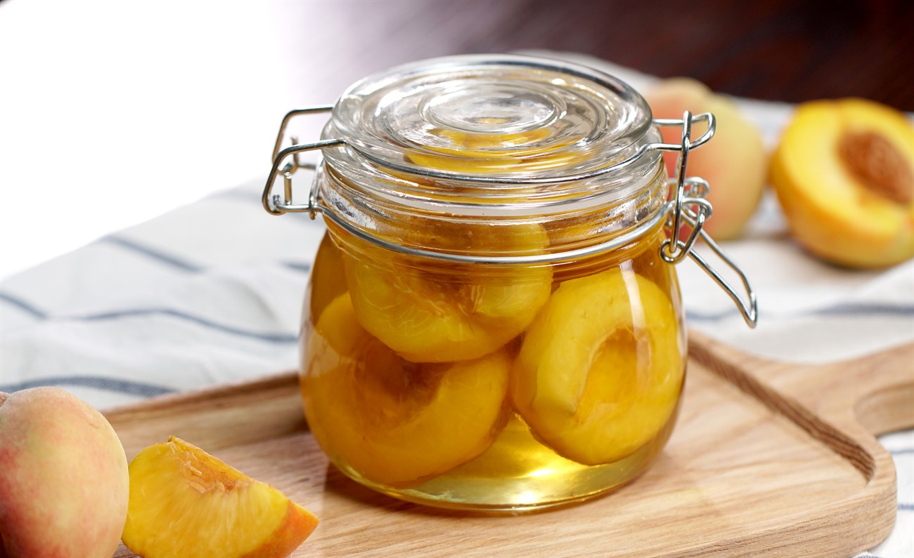 Video] Cách làm đào ngâm giòn ngon như mua ngoài tiệm mà cực dễ làm