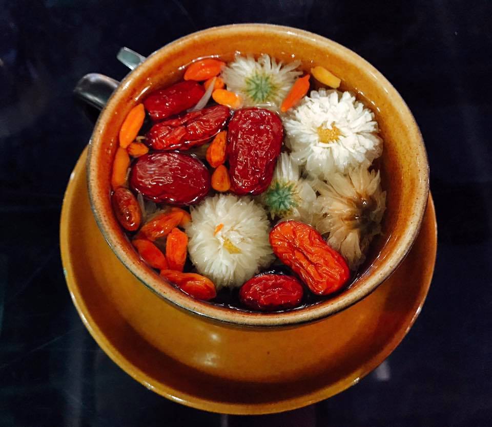 Kỳ tử và tác dụng với cơ thể - Trà hoa cúc kỳ tử táo đỏ