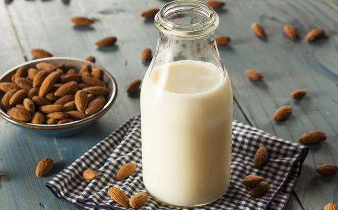 Uống sữa đặc có tốt không ? Nên uống vào thời gian nào trong ngày.