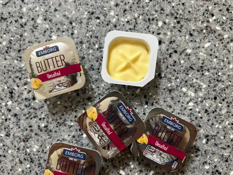Bơ Lạt Emborg 82% Chất Béo Vỉ 8 Viên × 8g Cao Cấp – Emborg Unsalted Butter Portion 8 Packs × 8g